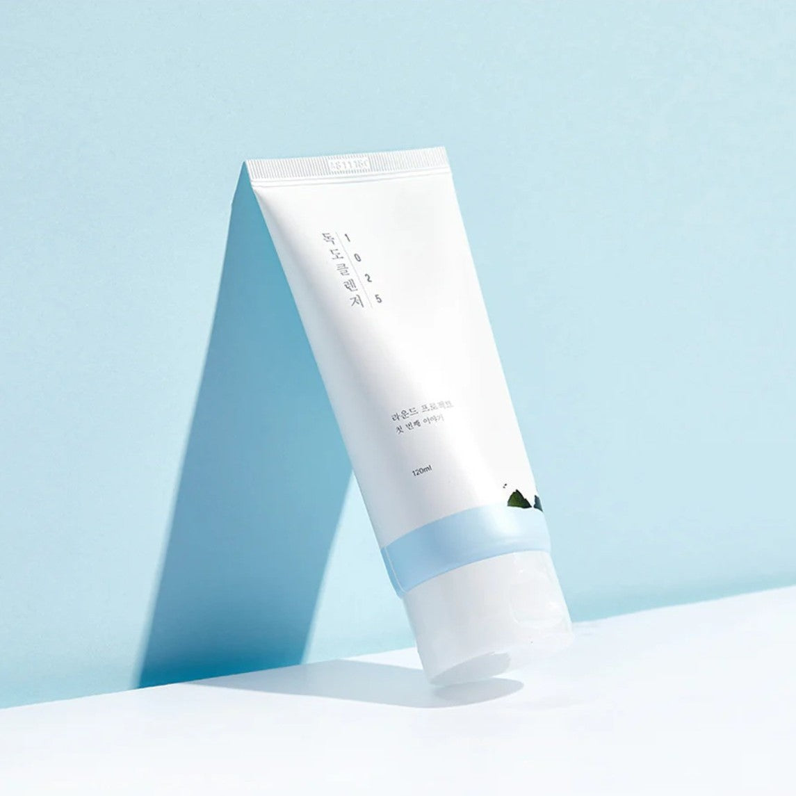 1025 Dokdo Cleanser - ROUND LAB